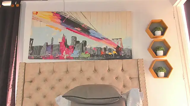 Anya Texas online show from January 21, 2025, 8:00 pm