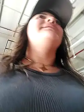 Liancy online show from December 15, 2024, 5:42 pm