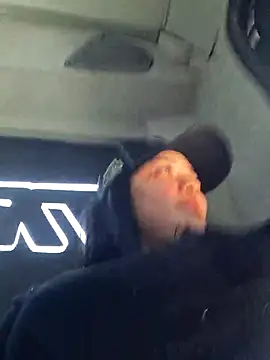 Liancy online show from March 9, 2025, 7:05 pm