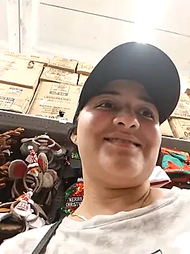 Liancy online show from September 23, 2025, 8:45 pm