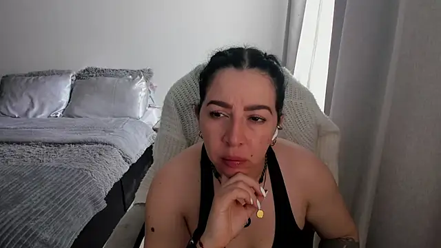 Snapshot of Im_coco chatting on April 21, 2026, 12:55 pm Im coco online show from April 21, 2026, 12:55 pm