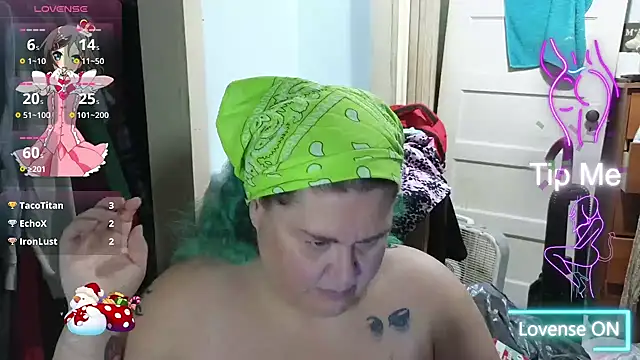 EmberCum online show from November 10, 2025, 10:03 am