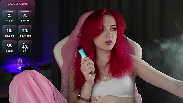 joyhannahh online show from October 26, 2025, 1:28 pm