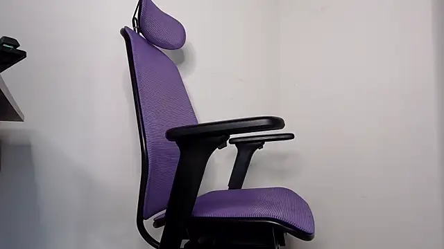 alex connorr online show from December 21, 2025, 8:49 pm