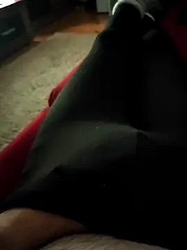 Snapshot of fikoivos chatting on October 22, 2025, 8:30 pm fikoivos online show from October 22, 2025, 8:30 pm