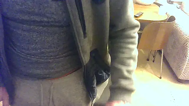 Snapshot of bibananaman chatting on January 3, 2025, 6:46 pm bibananaman online show from January 3, 2025, 6:46 pm