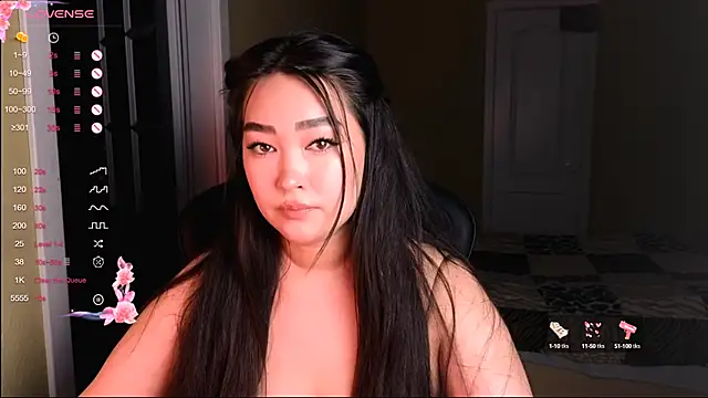 Snapshot of Erica_Wayne chatting on January 19, 2025, 11:23 am Erica Wayne online show from January 19, 2025, 11:23 am