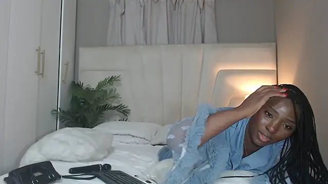 Snapshot of naughtyblackdolie chatting on October 24, 2025, 10:17 pm naughtyblackdolie online show from October 24, 2025, 10:17 pm