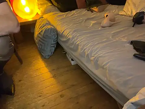 alexheels boots online show from January 9, 2025, 2:43 am