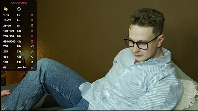 charlie smiley online show from November 23, 2025, 7:24 pm