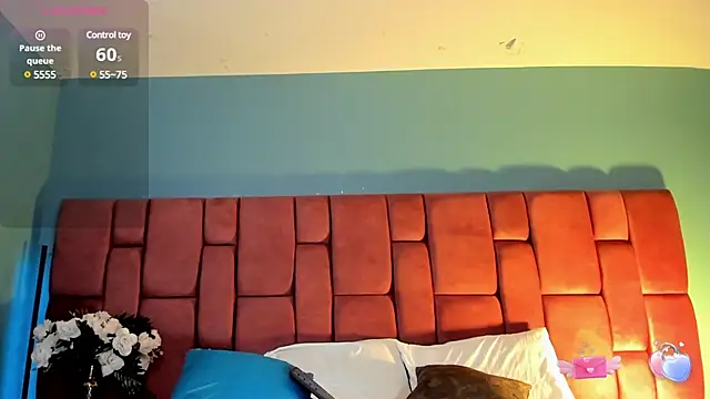 NinaInk online show from March 22, 2025, 7:53 pm