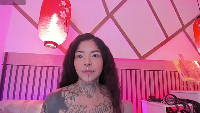 NinaInk online show from July 5, 2026, 1:40 pm