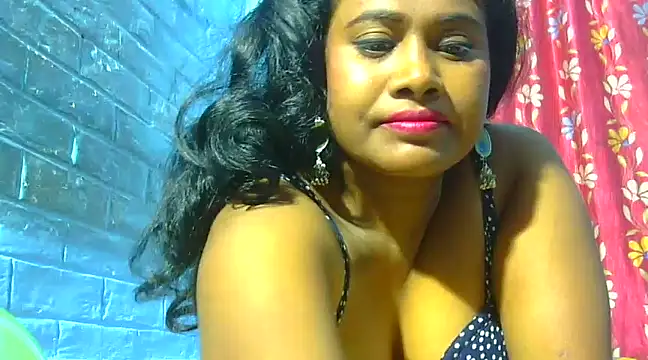 sexy roma online show from December 3, 2024, 6:49 pm