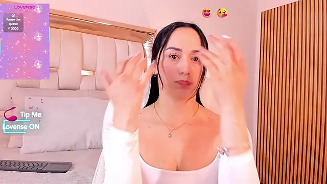 hazel ross tcw online show from October 23, 2025, 1:54 pm