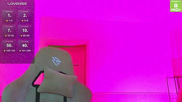 Snapshot of Katy_perry_ chatting on November 21, 2025, 3:05 am Katy perry online show from November 21, 2025, 3:05 am