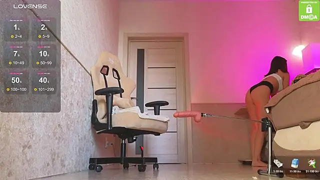 Snapshot of Katy_perry_ chatting on December 1, 2025, 6:18 am Katy perry online show from December 1, 2025, 6:18 am