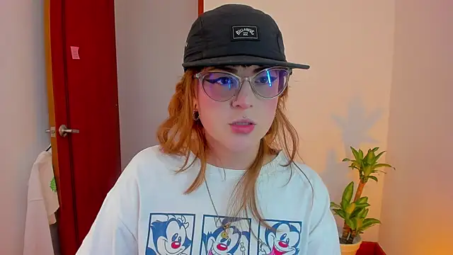 Snapshot of tekila__ chatting on February 6, 2026, 8:12 pm tekila online show from February 6, 2026, 8:12 pm