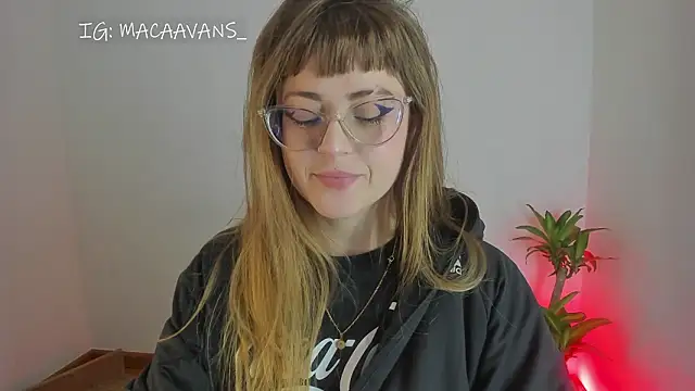 Snapshot of tekila__ chatting on March 6, 2026, 11:01 pm tekila online show from March 6, 2026, 11:01 pm