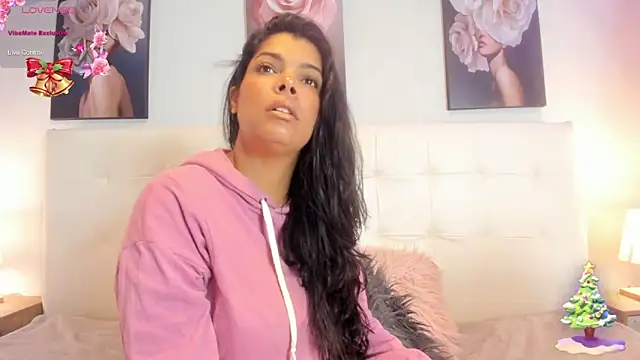 Sweetdreamses  online show from December 28, 2024, 12:24 pm