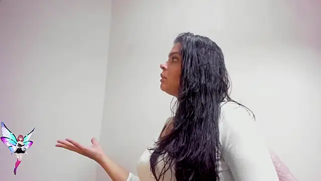 Sweetdreamses  online show from February 28, 2025, 1:36 pm