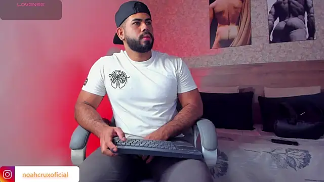 noah crux online show from October 27, 2025, 12:20 pm