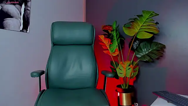 noah crux online show from March 30, 2026, 2:34 am