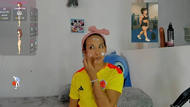 Valeria Fitness online show from June 17, 2026, 7:04 pm