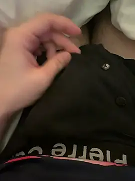 Snapshot of EE123458 chatting on February 24, 2026, 12:14 pm EE123458 online show from February 24, 2026, 12:14 pm