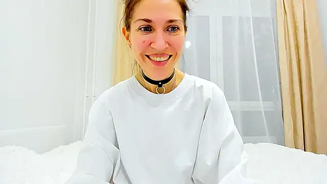 Snapshot of Mona_Cruz chatting on February 4, 2025, 9:20 pm Mona Cruz online show from February 4, 2025, 9:20 pm