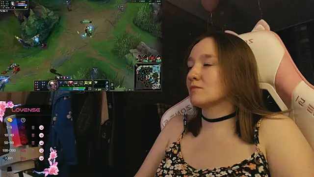 MoonlishSiren online show from January 12, 2026, 9:31 pm