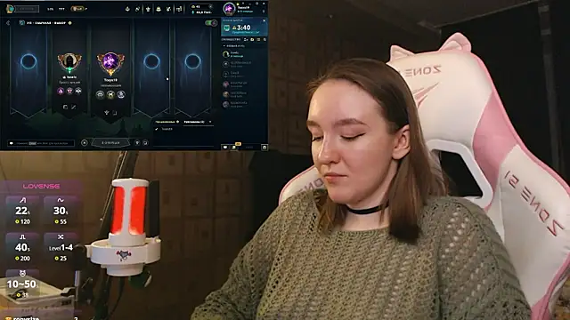 MoonlishSiren online show from February 9, 2026, 9:08 pm