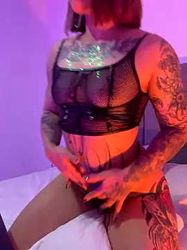 ValenGray online show from November 16, 2025, 7:19 pm