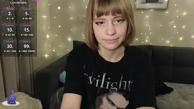 HermioneHHH online show from December 7, 2024, 11:01 pm