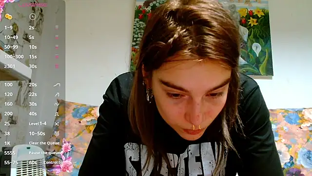 Sophie Bell online show from January 8, 2025, 11:52 pm