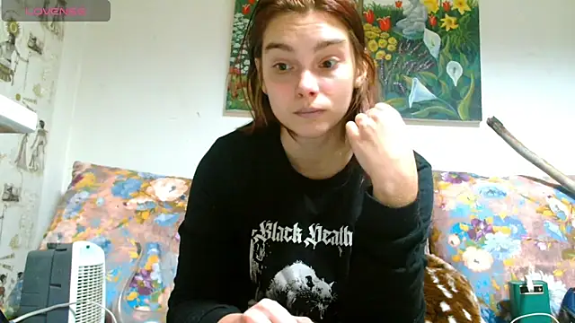 Sophie Bell online show from March 14, 2025, 4:30 pm