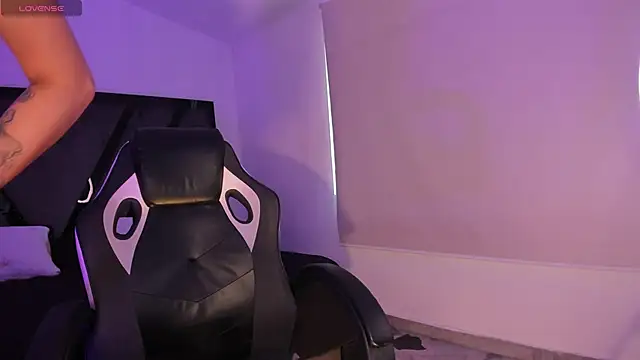 MelodyBliss online show from April 1, 2026, 9:56 pm