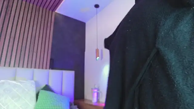 KendalMilleer online show from November 23, 2025, 11:43 am