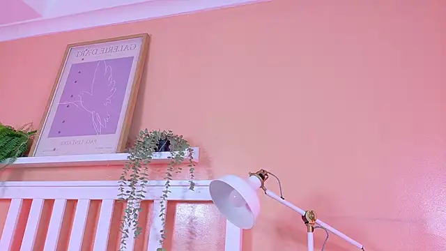 KendalMilleer online show from December 4, 2025, 10:24 am