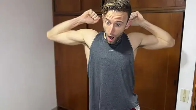 aquilesmade online show from December 28, 2024, 3:37 pm