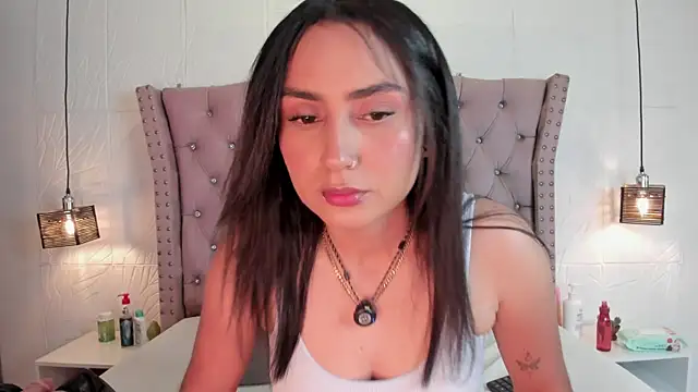 lia sofiia online show from April 17, 2026, 9:23 am