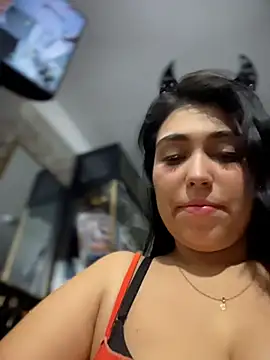 emma  cute   online show from April 4, 2026, 11:29 am