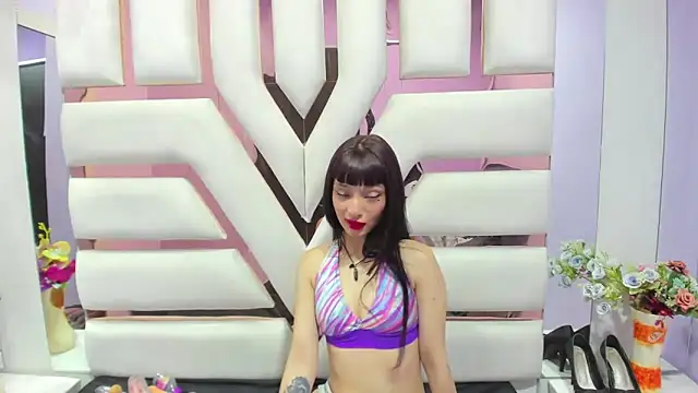 Snapshot of Aurora_18 chatting on December 5, 2024, 2:44 pm Aurora 18 online show from December 5, 2024, 2:44 pm