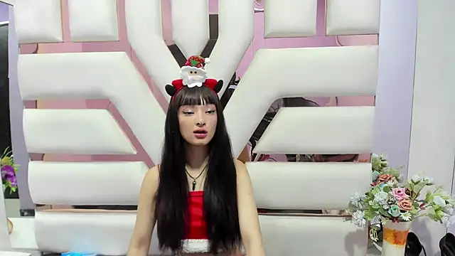 Snapshot of Aurora_18 chatting on December 14, 2024, 2:31 pm Aurora 18 online show from December 14, 2024, 2:31 pm