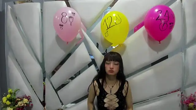 Snapshot of Aurora_18 chatting on December 28, 2024, 5:46 pm Aurora 18 online show from December 28, 2024, 5:46 pm