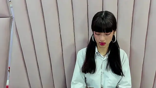 Snapshot of Aurora_18 chatting on January 25, 2025, 11:54 pm Aurora 18 online show from January 25, 2025, 11:54 pm