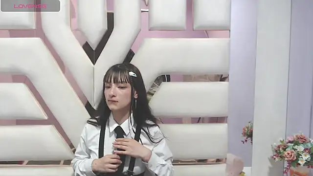 Snapshot of Aurora_18 chatting on February 27, 2025, 12:21 am Aurora 18 online show from February 27, 2025, 12:21 am