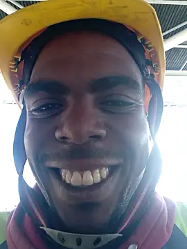 Snapshot of blackman933z chatting on October 29, 2025, 9:33 am blackman933z online show from October 29, 2025, 9:33 am