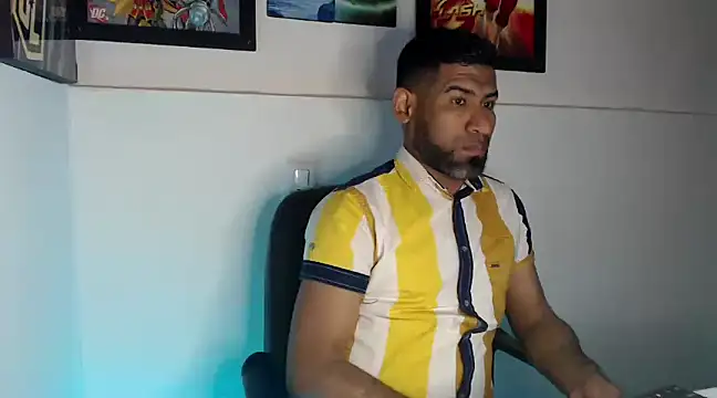 Enriblack92 online show from December 5, 2024, 6:55 pm