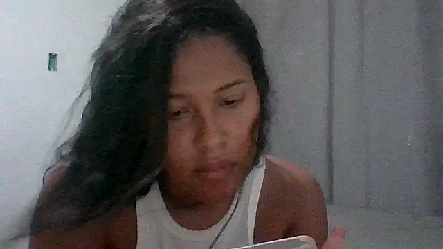 Kitra New online show from April 14, 2026, 8:15 pm