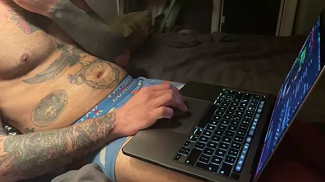 Snapshot of kameray12 chatting on March 12, 2025, 8:52 pm kameray12 online show from March 12, 2025, 8:52 pm